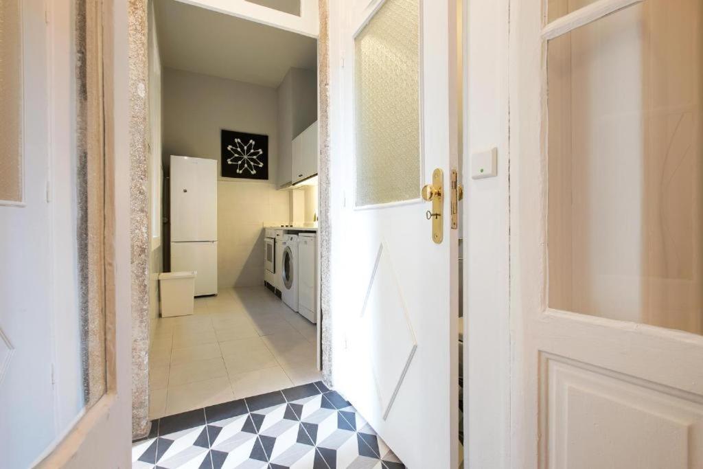 Pretty Clerigos 132 Apartment Porto Exterior photo